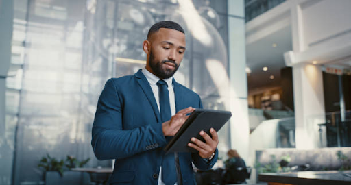 Hotel management system enabling quick self check-in/out